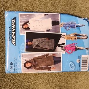 Uncut Simplicity Sewing Pattern inspired by Project Runway - Women's Siz…